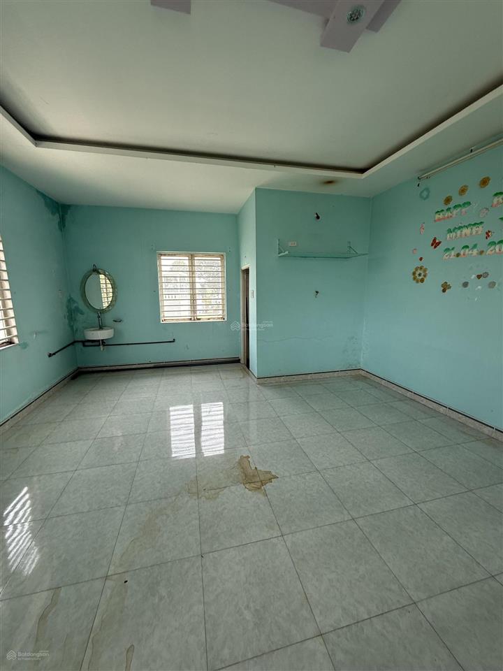 Nhà 3 lầu mặt tiền đặng văn trơn 5.5m x 23m