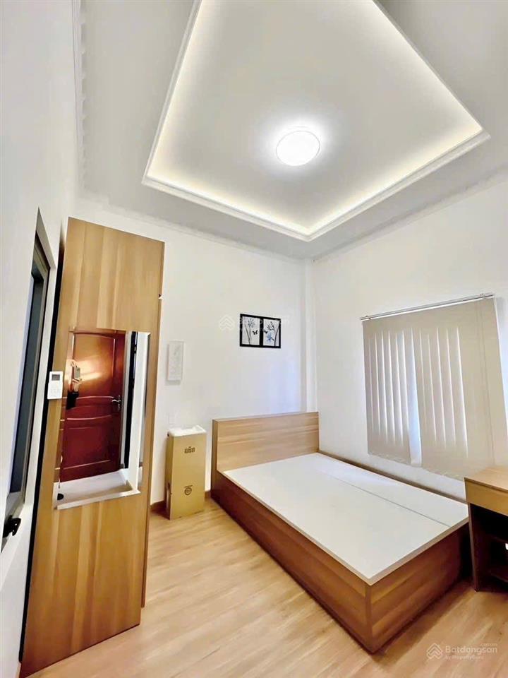 Bán nhà 1 trệt 2 lầu tân cổ điển hạ giá cực sâu