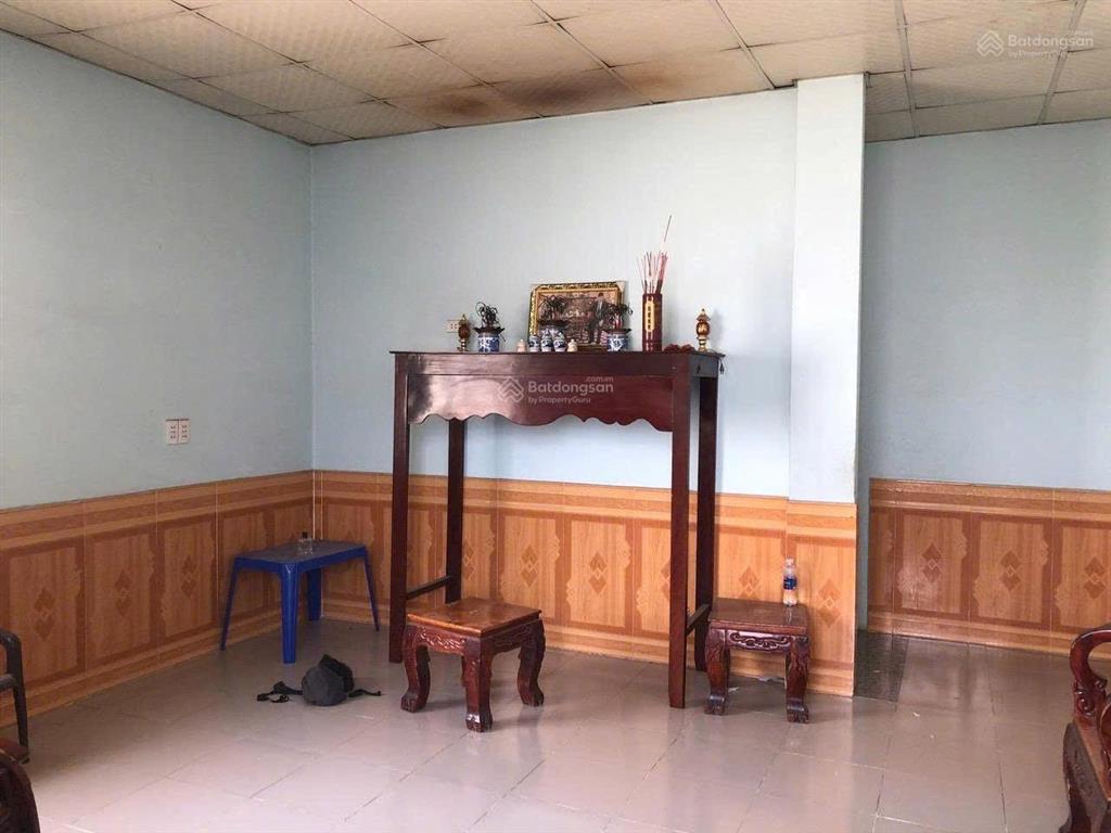 Bán nhà 124m2 thổ cư 100% đường thông 5m nhà 1 trệt 1 lầu đang ở tốt