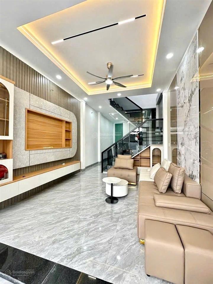 Bán nhà xây sẵn hiện đại vào ở ngay