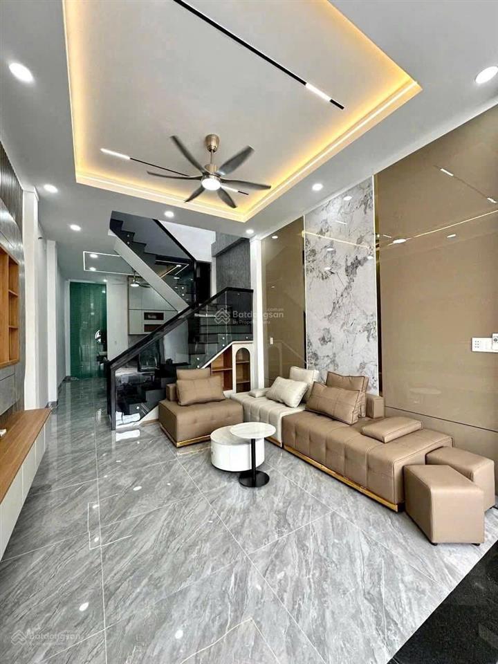 Bán nhà xây sẵn hiện đại vào ở ngay