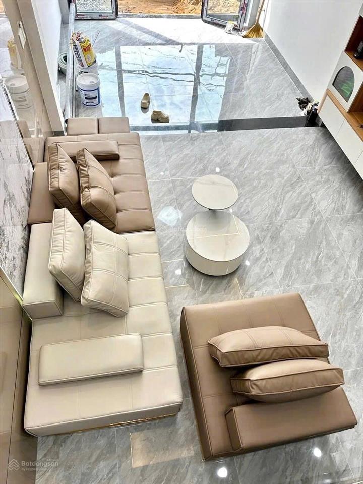 Bán nhà xây sẵn hiện đại vào ở ngay