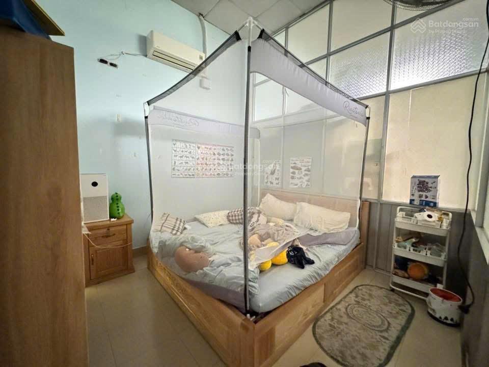 Bán nhà cấp 4 diện tích rất rộng 139m2 thổ cư 100%