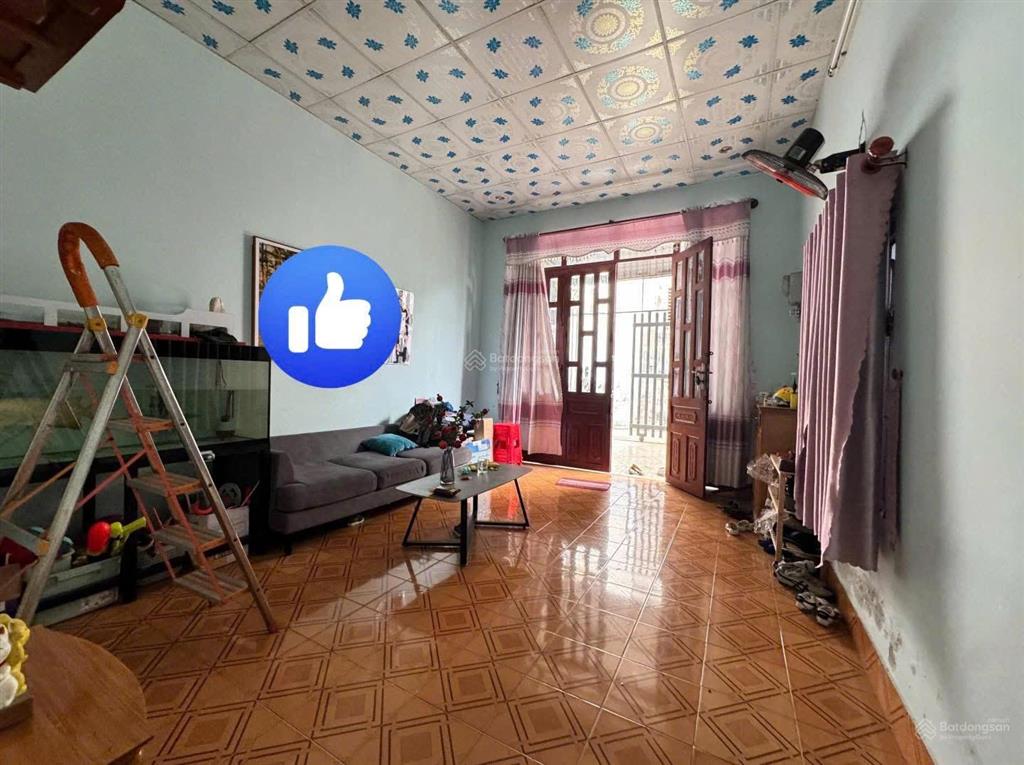 Bán nhà cấp 4 diện tích rất rộng 139m2 thổ cư 100%
