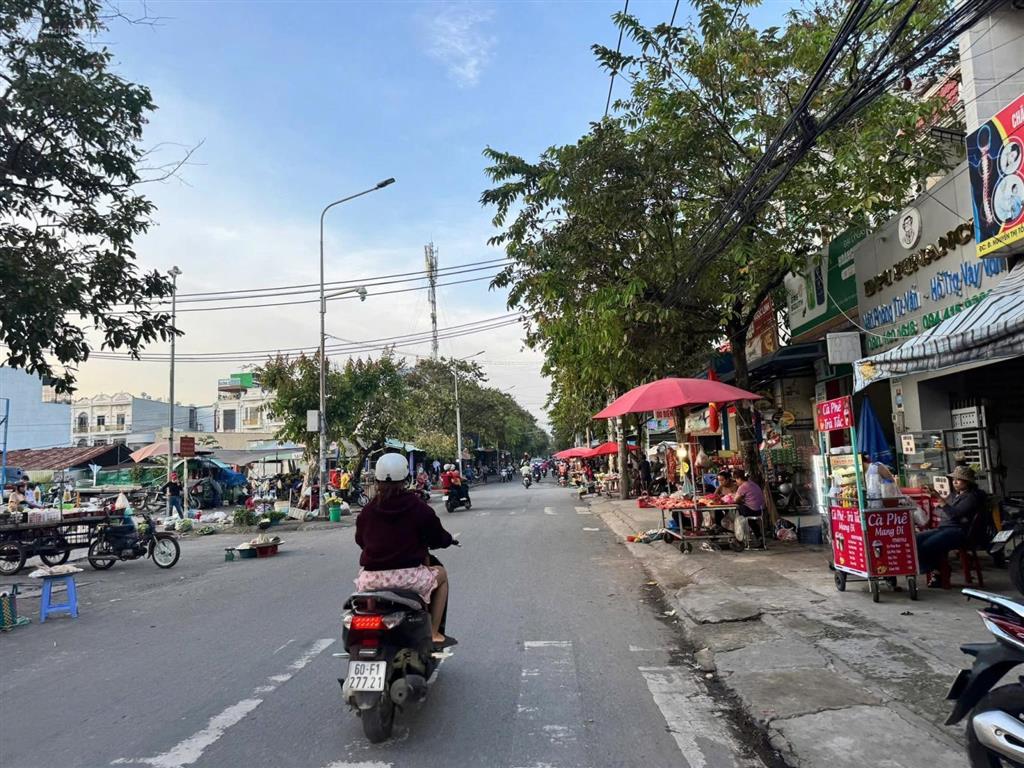 Bán đất 5 x 22 mặt tiền nguyễn thị tồn ngay công ty ponchen