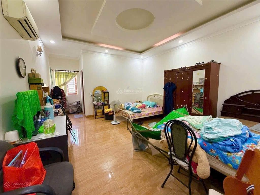 Bán nhà mặt tiền khu gia viên, trước mặt bv đồng nai