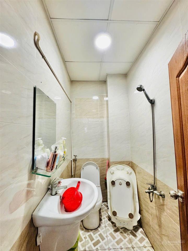 Bán nhà 1 trệt  2 lầu kdc bửu long giá siêu ngộp