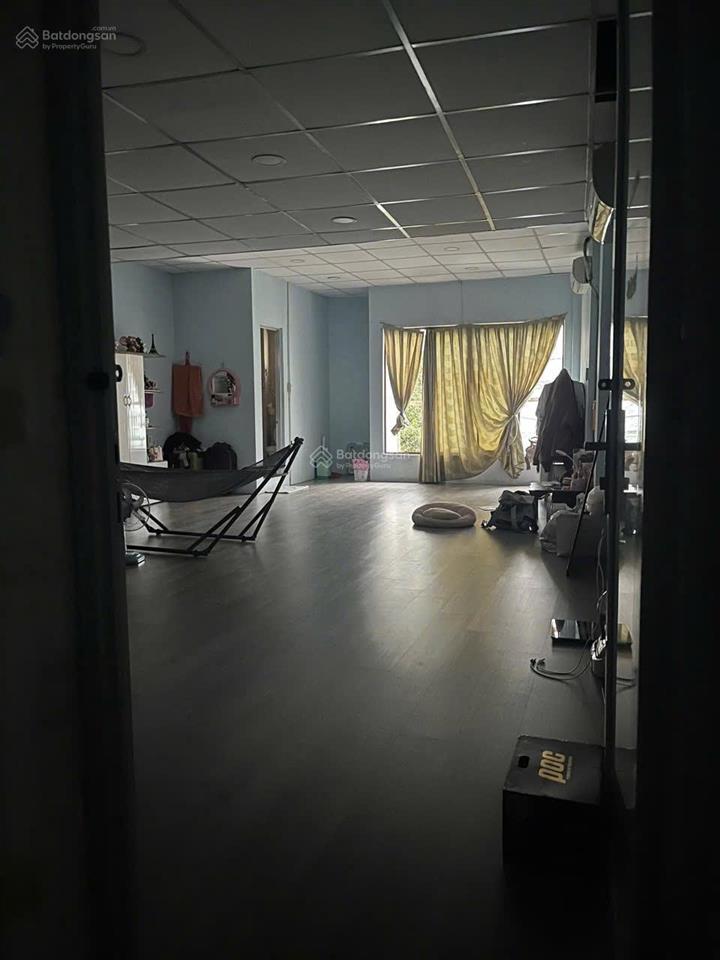 Cho thuê nhà mặt tiền nơ trang long, bình thạnh  dt 7,5x28m trệt lầu