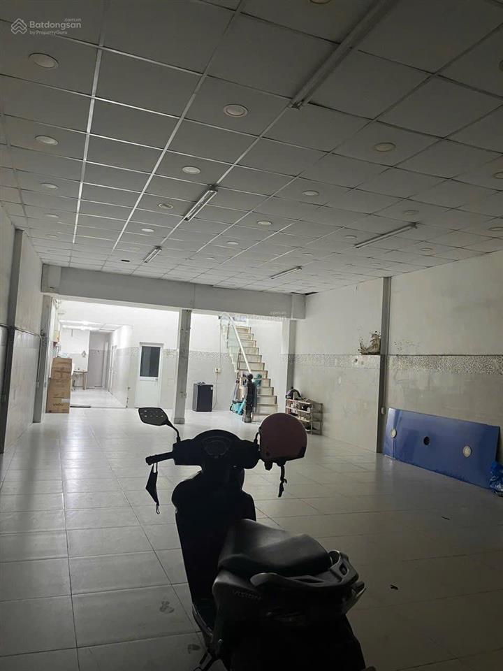 Cho thuê nhà mặt tiền nơ trang long, bình thạnh  dt 7,5x28m trệt lầu