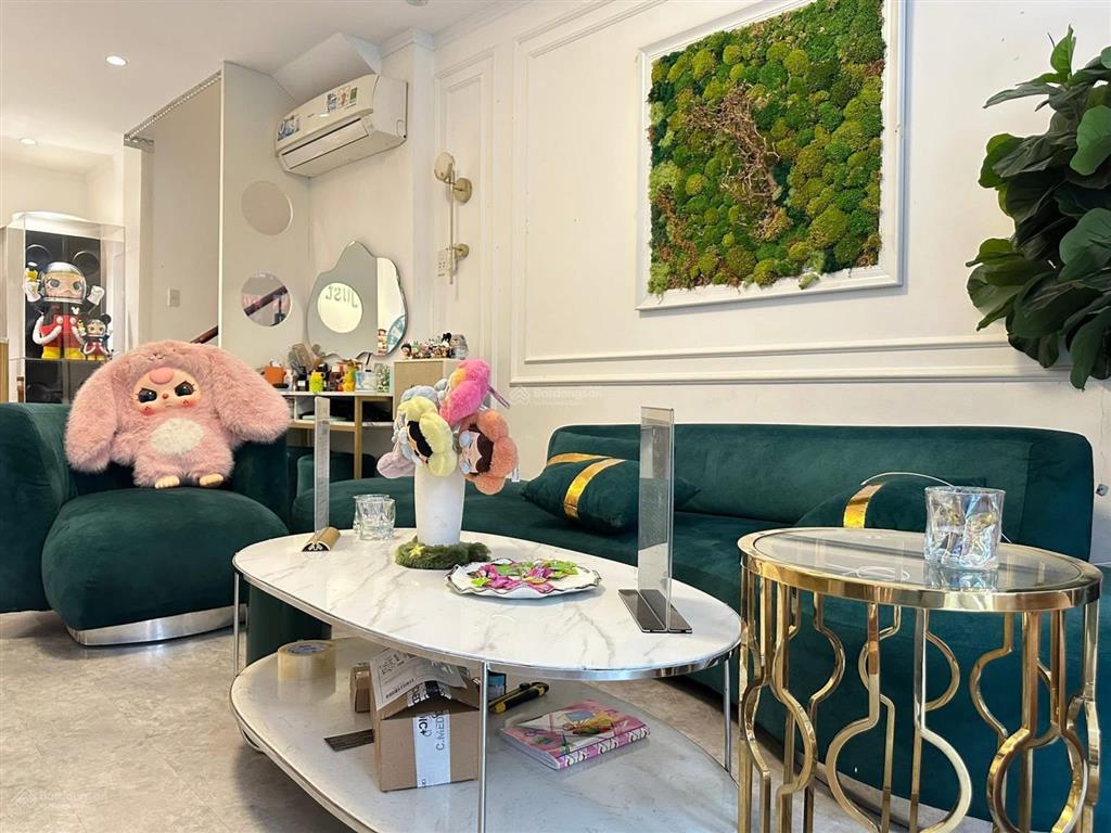 Cho thuê nhà hẻm xe hơi  đường điện biên phủ, quận 3 ( phường xuân hoà )
