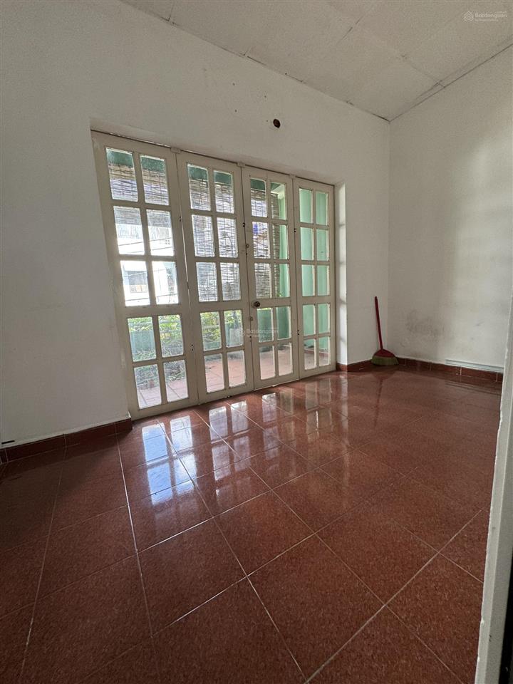 Nhà mặt tiền đường lam sơn, tân bình  khu sân bay