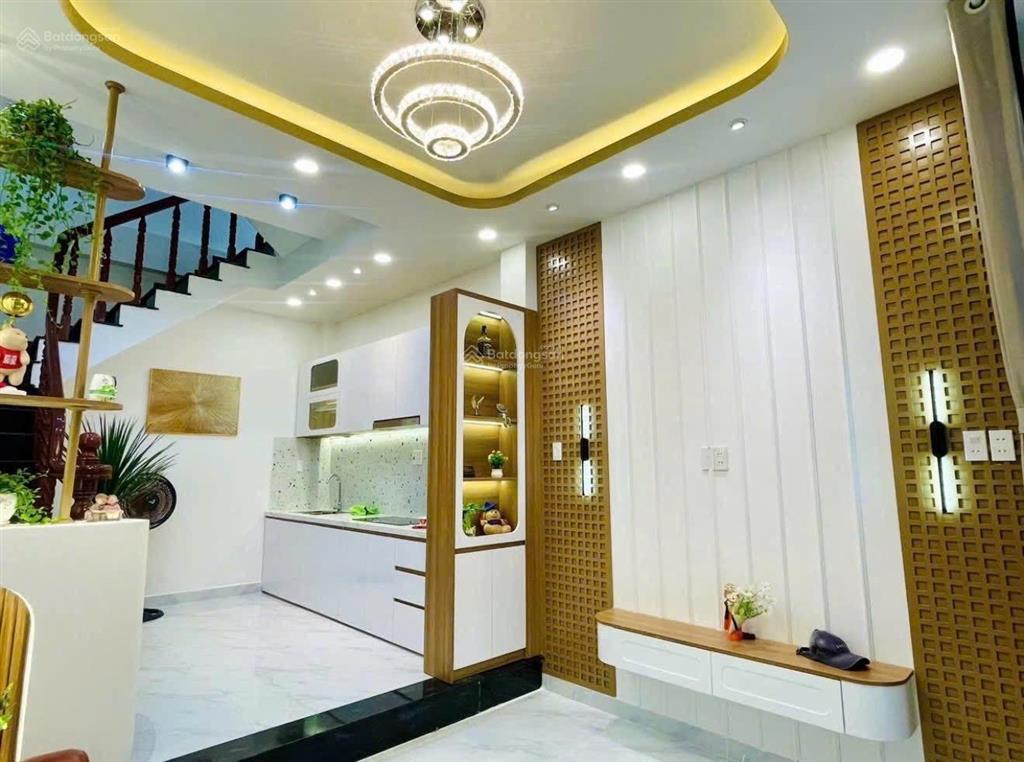 Cho thuê nhà hẻm xe hơi nguyên hồng  phan văn trị, p11, bình thạnh  nhà mới đẹp 3p 4wc