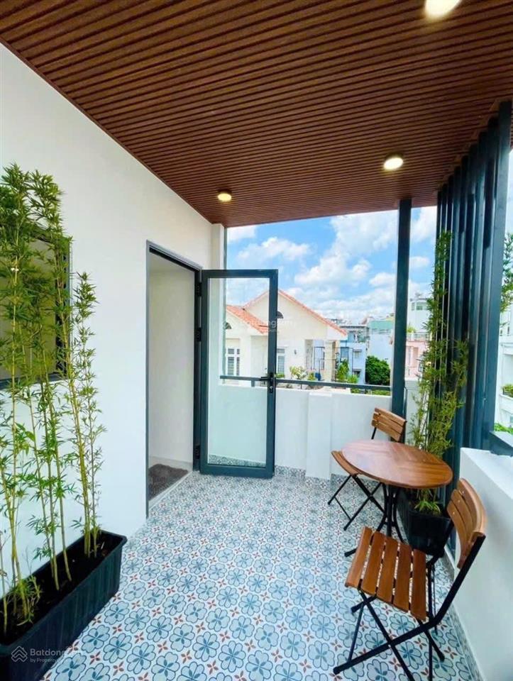 Cho thuê nhà hẻm xe hơi nguyên hồng  phan văn trị, p11, bình thạnh  nhà mới đẹp 3p 4wc