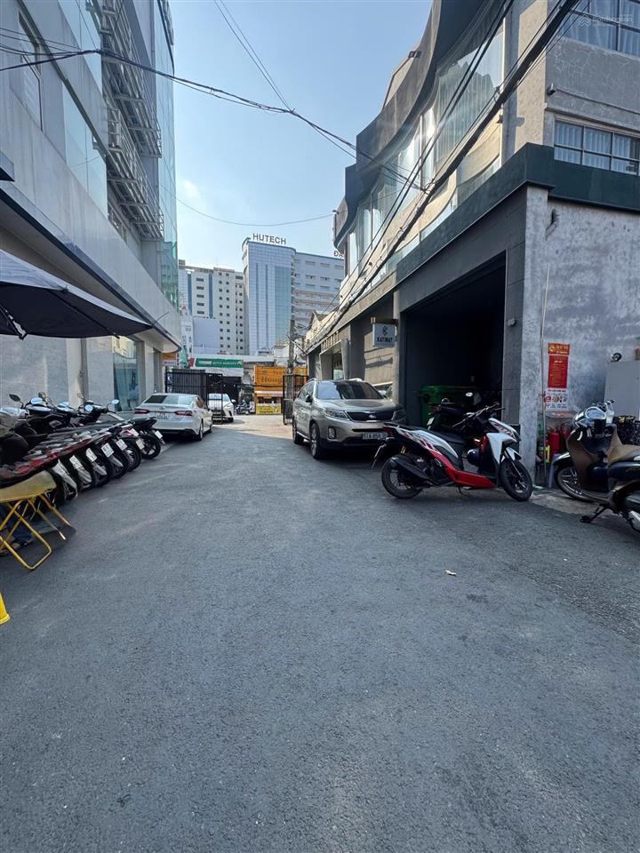 Cho thuê toà nhà đường nguyễn gia trí, (d2), bình thạnh  khu vực trung tâm bình thạnh
