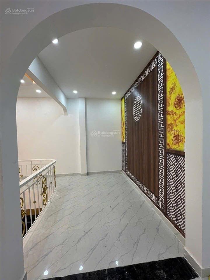 Giảm 200 triệu trả là bán ngay villa sân vườn hồ cá vườn cây mát mẻ