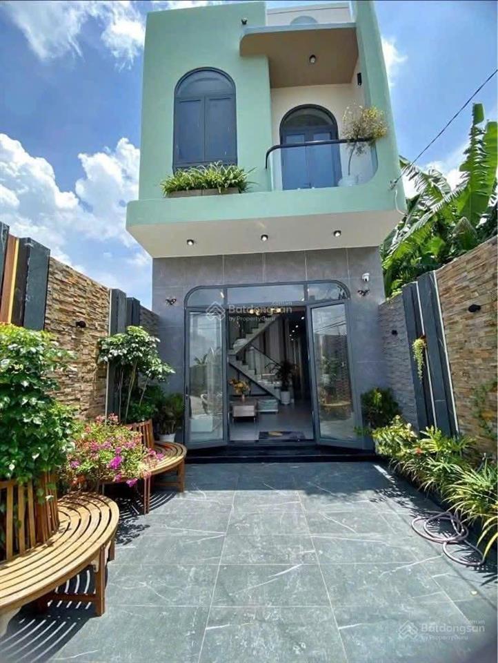 Chính chủ cần bán gấp nhà gần chợ đệm 930tr