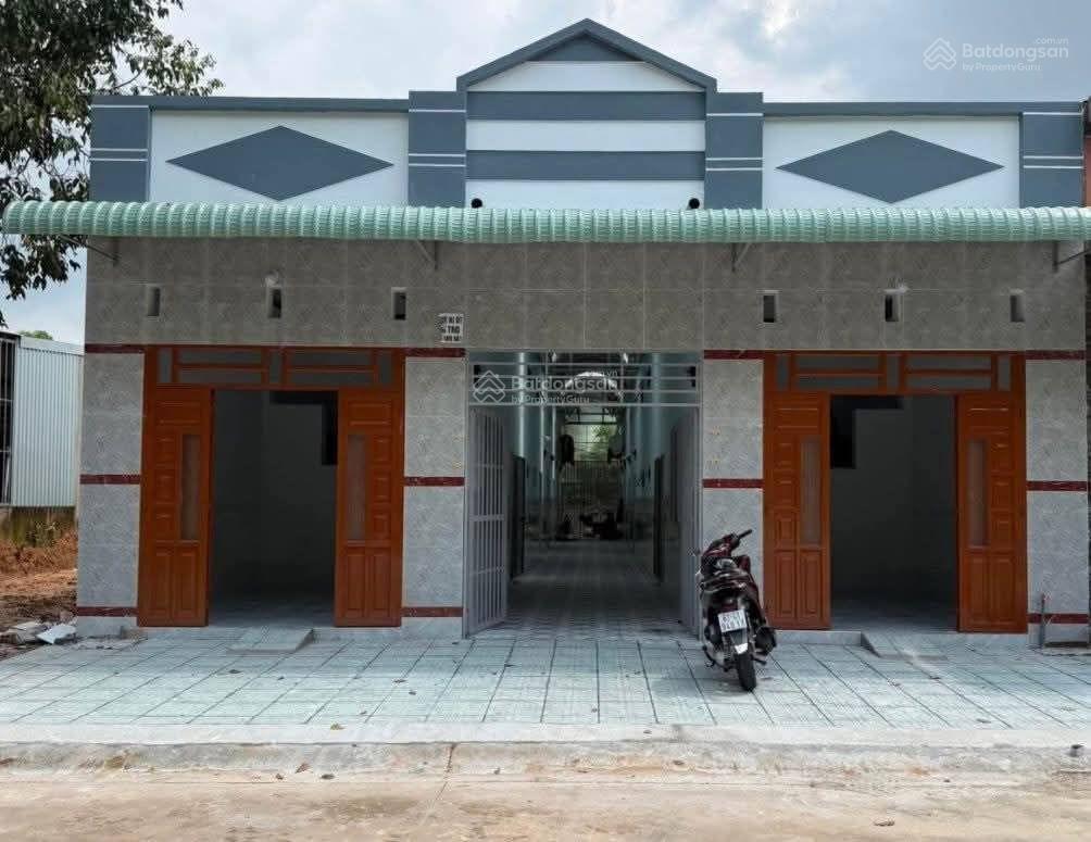 Chủ cần tiền đáo hạn ngân hàng nên cần bán dãy nhà trọ 16 phòng (có 2 kiot)