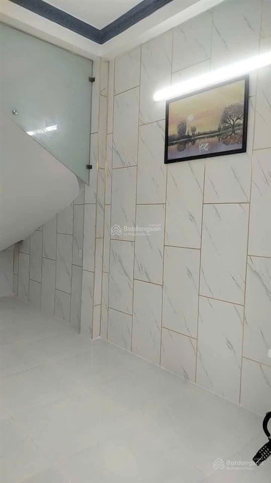 Chủ gửi bán gấp nhà mới hẻm thẳng 3m, gần chợ phú lạc