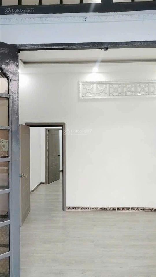 Chủ gửi bán gấp nhà mới hẻm thẳng 3m, gần chợ phú lạc