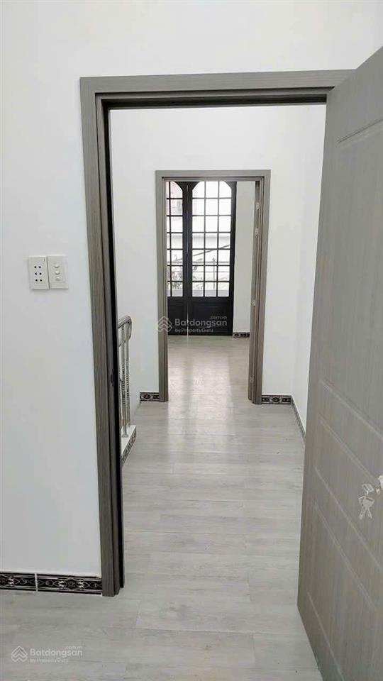 Chủ gửi bán gấp nhà mới hẻm thẳng 3m, gần chợ phú lạc