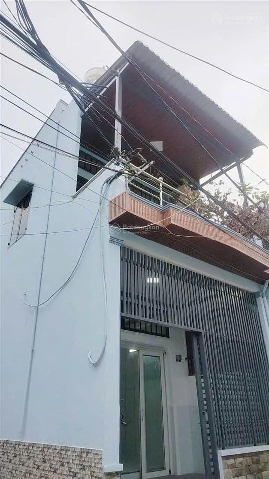 Chủ gửi bán gấp nhà mới hẻm thẳng 3m, gần chợ phú lạc