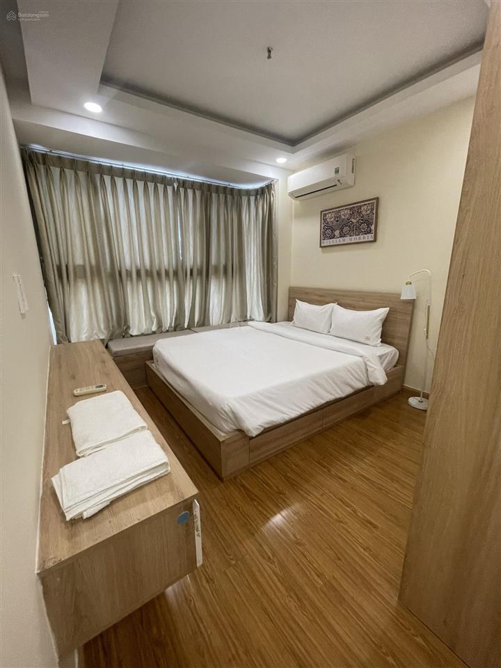 Siêu rẻ cho thuê scenic 1 loại 2pn, view hồ bơi, lầu cao giá 16tr/tháng,  0909 356 ***