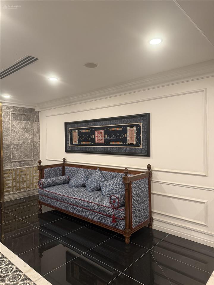 Siêu phẩm đào tấn 130m2,70 tỷ, mặt tiền quyền lực 11m,gần đsq nhật, úc,nên toàn ng nước ngoài ở,ô t