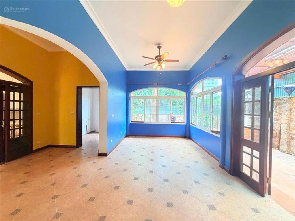 Biệt thự quảng an 255m2 chỉ 90 tỷ, sau qh ra lô góc 2 mặt đường, vài bước tới hồ tây lộng gió