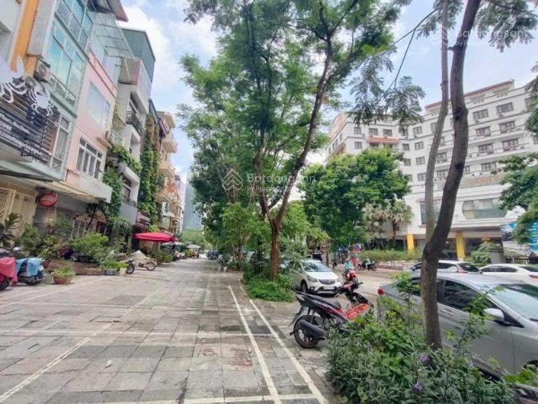 Mặt phố vạn phúc lõi ba đình 150m2, mặt tiền 10m, 100 tỷ, cạnh đsq nhật bản, thuỵ điển, úc