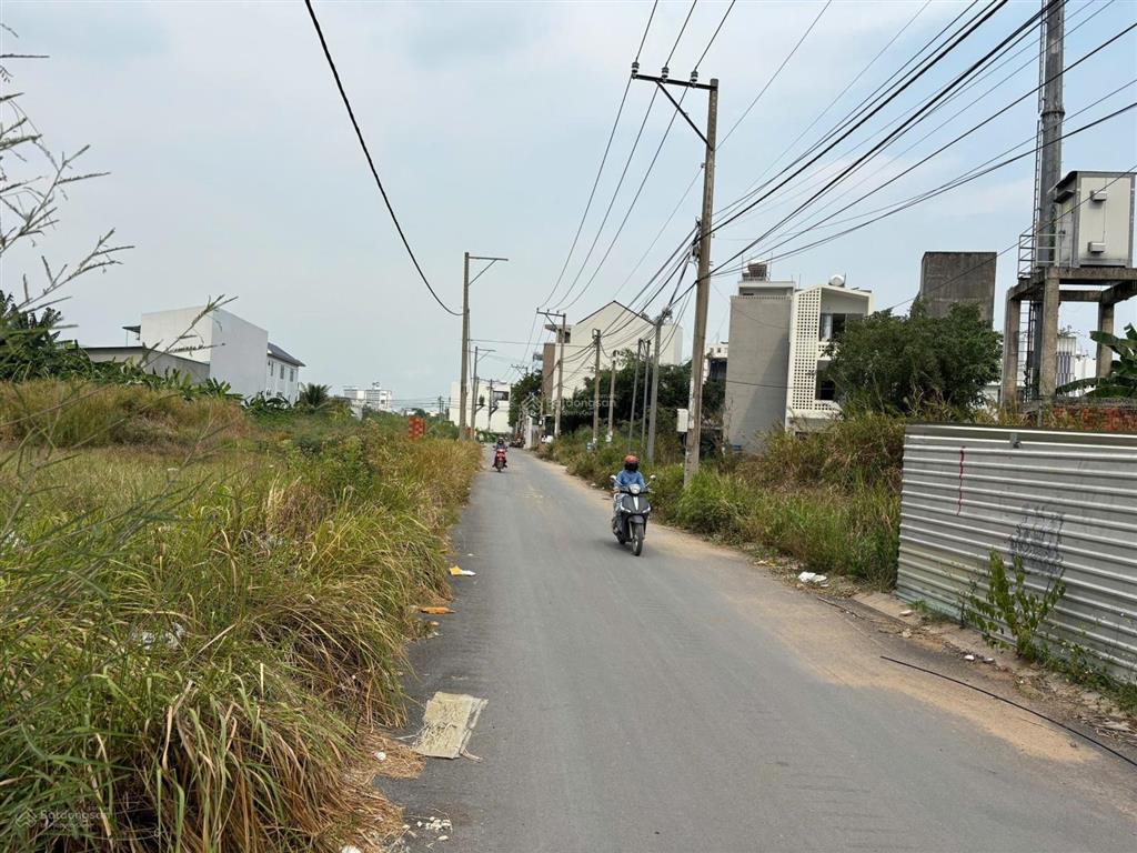 6000m. siêu rẻ. hxh đường bưng ông thoàn. phú hữu. quận 9.