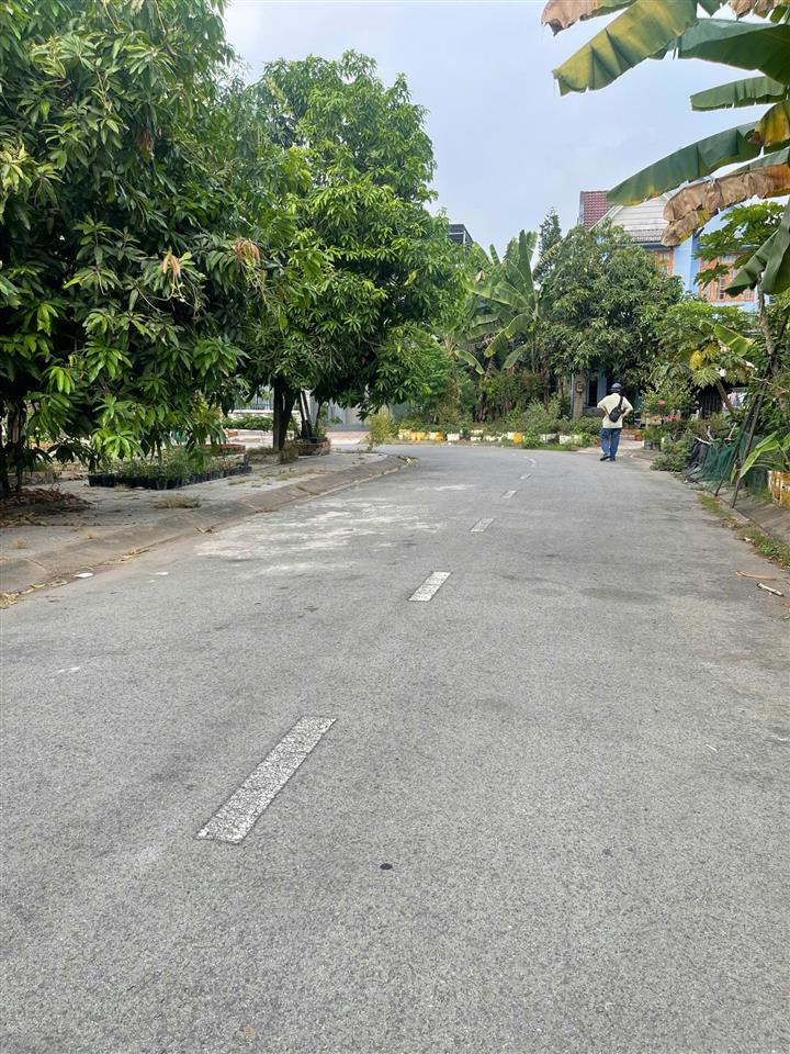 Hàng ngộp. siêu rẻ. hxh đường số 5b. nguyễn xiển. long thạnh mỹ. quận 9.