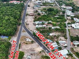 Mặt tiền kinh doanh làm khách sạn nhà hàng mặt tiền đường ven biển 42m phước hải  tp hcm