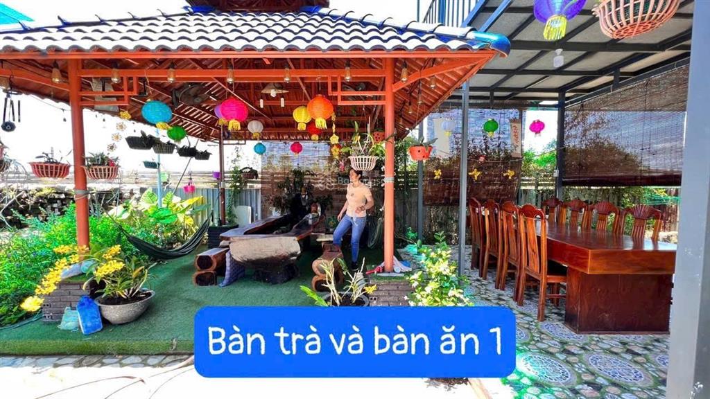 Nhà vườn lộc an  đất đỏ  brvt. dt 1.537m2 (2065) có 2 nhà di động  2 chói  cây cảnh thác nước.