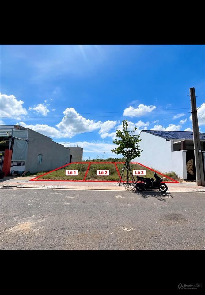 Cần bán gấp 3 lô đất trung tâm đất đỏ
