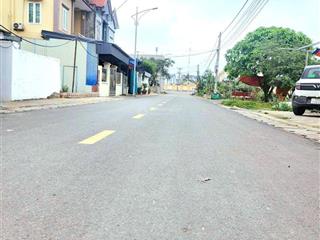 Chào bán lô đất ngay sân bóng tân dương đi vào, giá chỉ hơn 2 tỷ ngõ ô tô. không lỗi lầm, diện tích