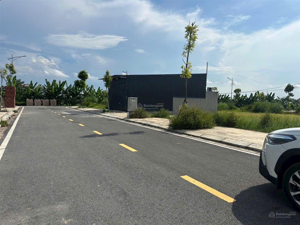 Rẻ vô địch. đấu giá bái trong hoa động. diện tích 81m. mà giá chỉ 3,1 tỷ. quá hợp lý để đầu tư hay