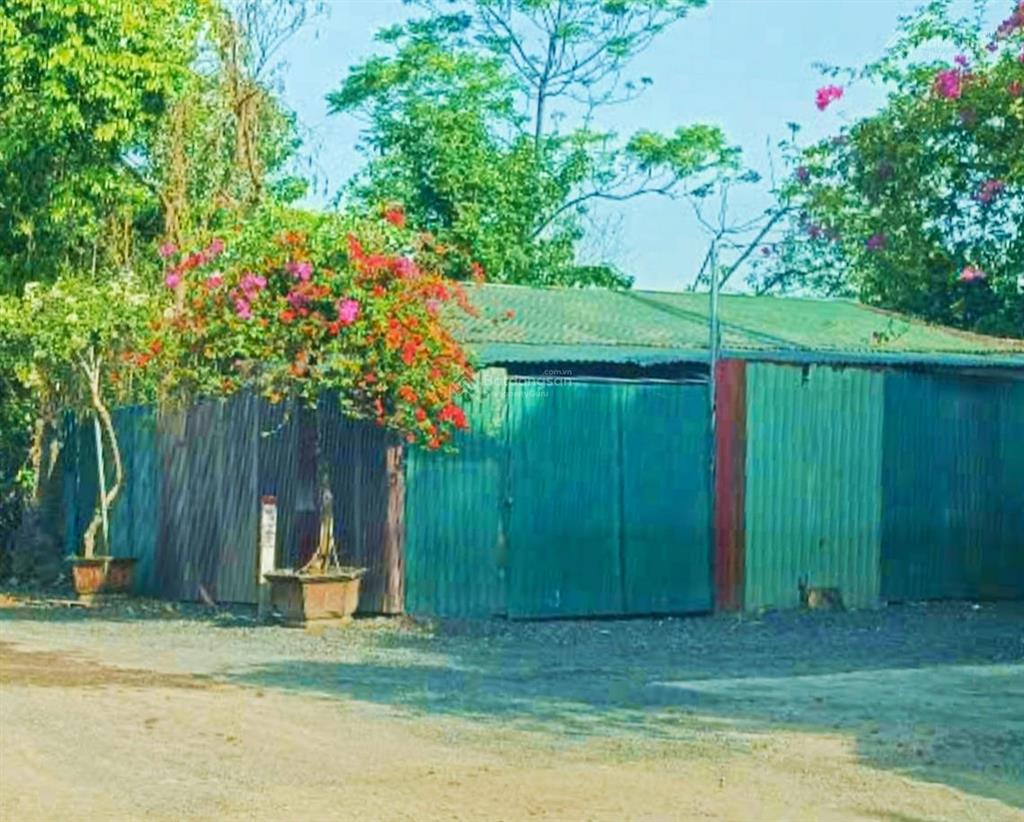 Cho thuê nhà 88m2, đủ đồ lô góc, 2 ngủ, một khách khép kín. đường trước mặt 12m. giá 5,5 triệu/th