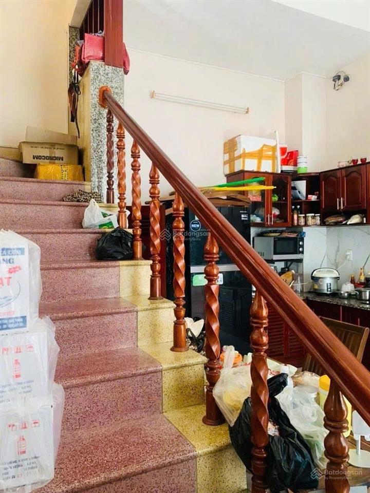 Bán nhà góc 2 mặt tiền ngang 23m đường trường sa chợ bình tân nha trang 3 tầng giá 15,5 tỷ