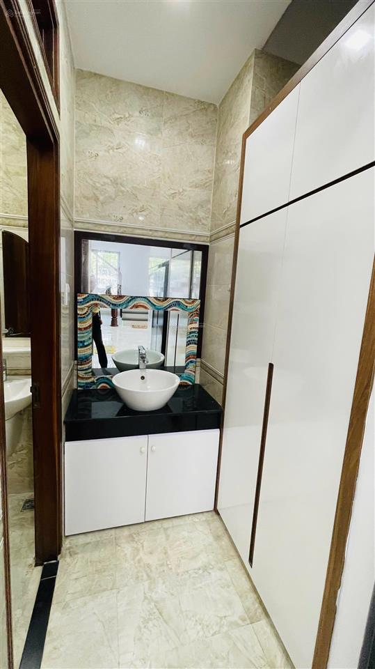 Biệt thự 3 tầng kđt hà quang 2  184m  2 mặt tiền  gần biển