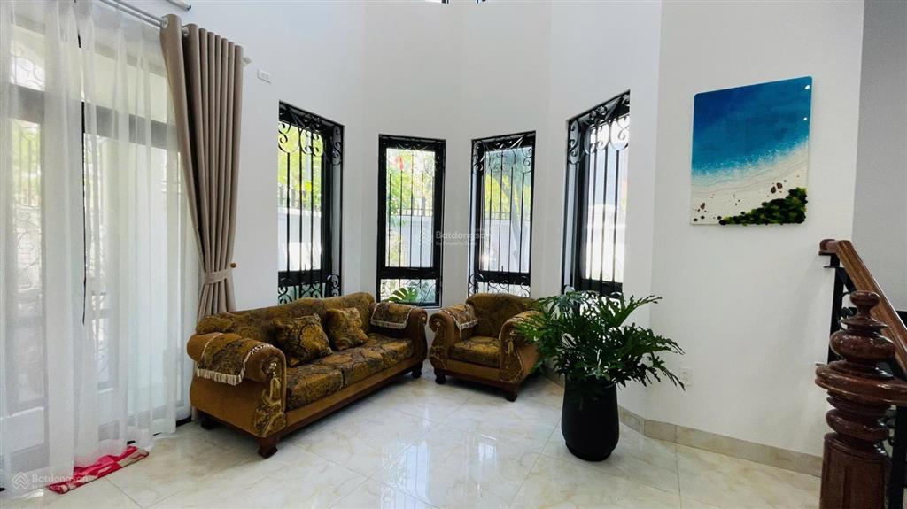 Biệt thự 3 tầng kđt hà quang 2  184m  2 mặt tiền  gần biển