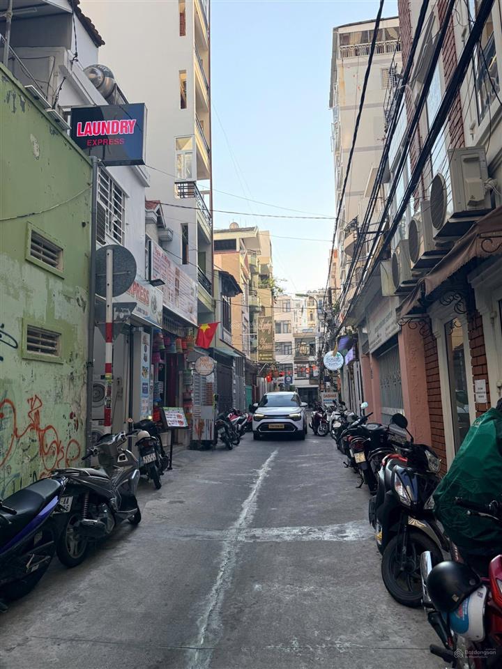 Nhà 3 tầng hẻm oto thông hùng vương  phố tây nha trang