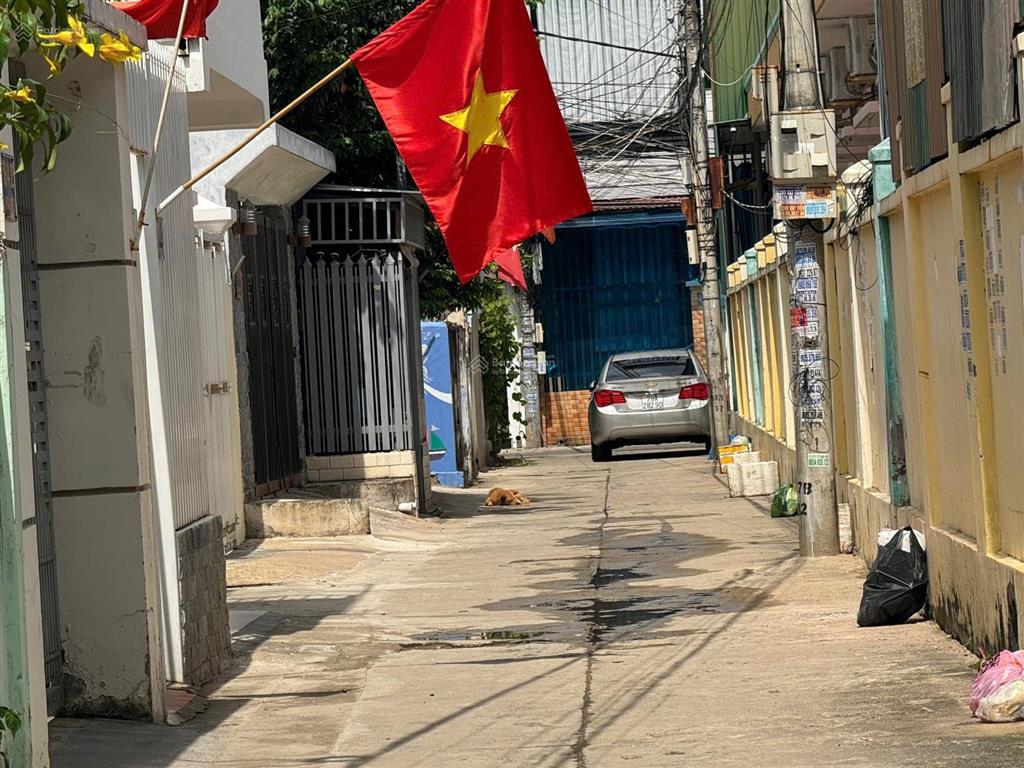 Bán nhà hẻm ô tô hoàng diệu nam nha trang full nội thất mới cách biển 500m giá rẻ chỉ 7,8 tỷ