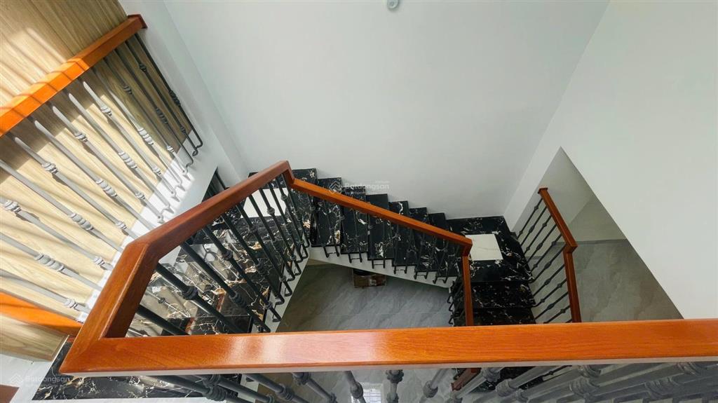 Bán nhà hẻm ô tô hoàng diệu nam nha trang full nội thất mới cách biển 500m giá rẻ chỉ 7,8 tỷ