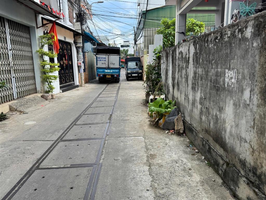 Bán nhà hẻm ô tô hoàng diệu nam nha trang full nội thất mới cách biển 500m giá rẻ chỉ 7,8 tỷ