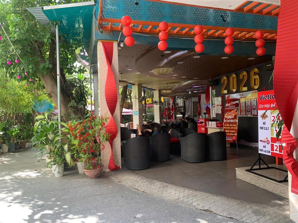Mặt tiền 2/4 nha trang lô lớn kinh doanh nhà hàng/cf