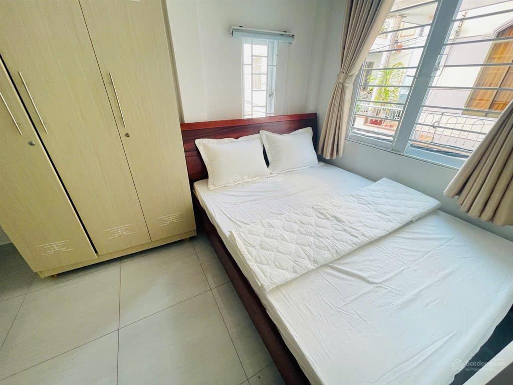 Nhà 3 tầng tt nha trang cách biển vài phút hẻm xe hơi yersin