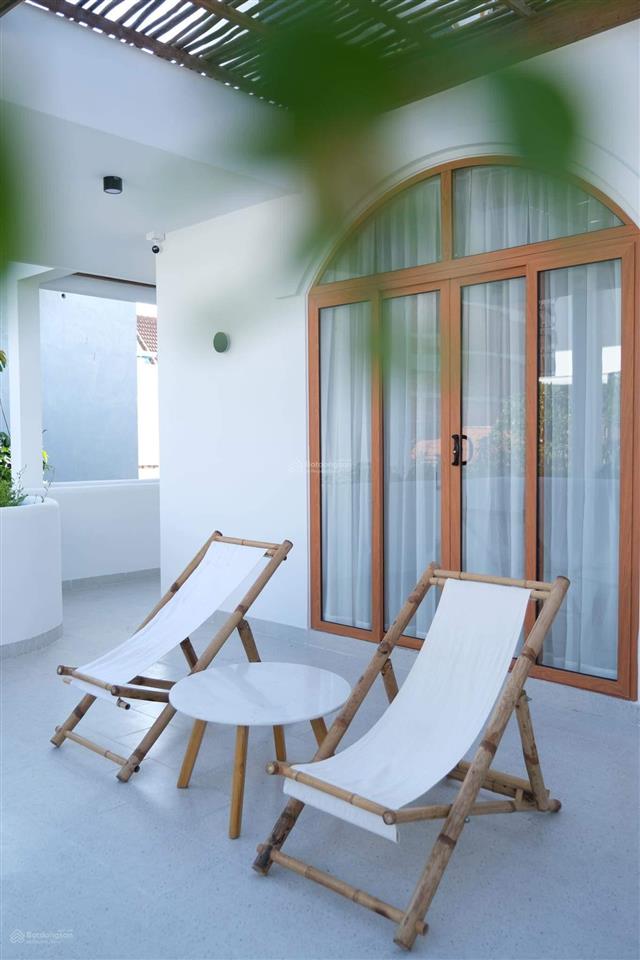 Cho thuê villa sân vườn gần biển ba làng nha trang
