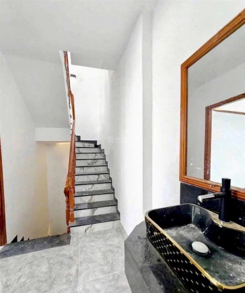 Bán nhà đẹp mới đẹp phước long 3 tầng hẻm ô tô full nội thất giá tốt