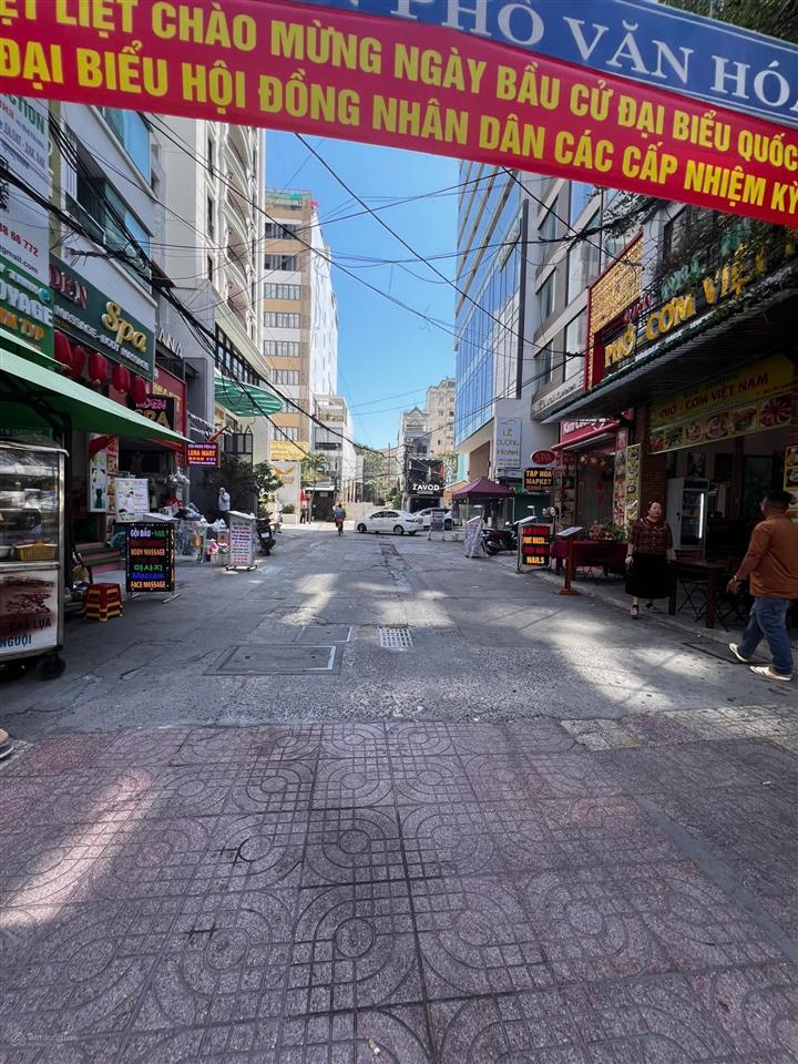 Đi bộ ra biển nhà hẻm xe hơi hùng vương nha trang chỉ 6 tỷ