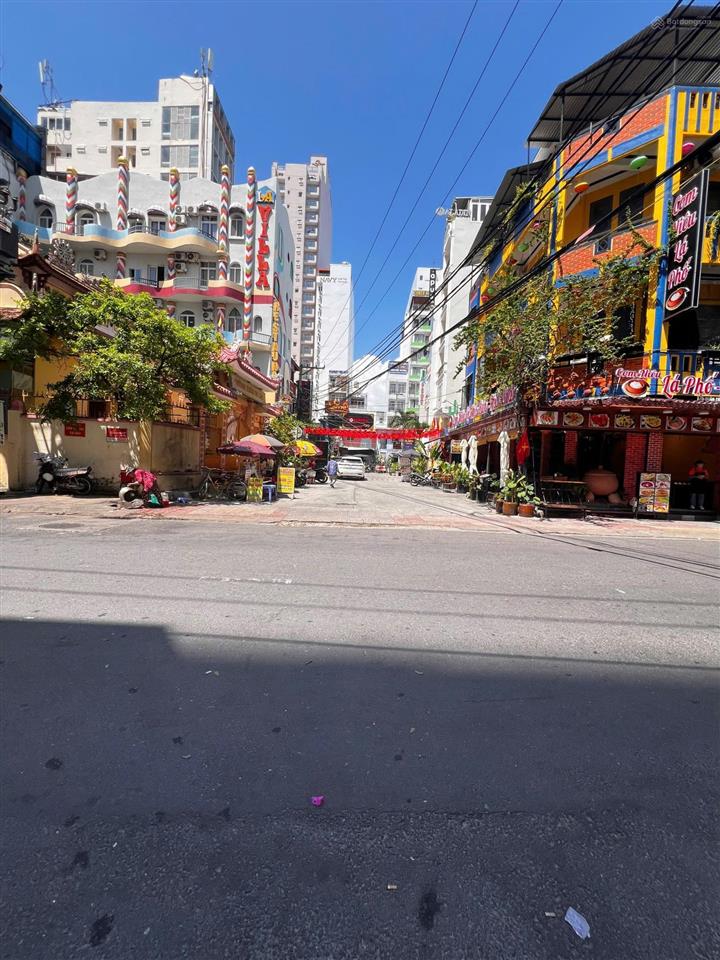 Đi bộ ra biển nhà hẻm xe hơi hùng vương nha trang chỉ 6 tỷ